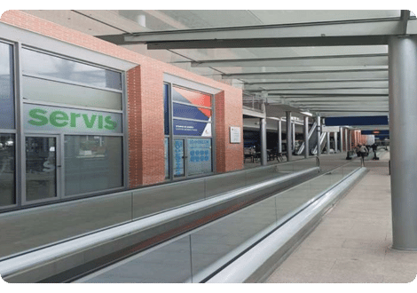 Oficina IFEMA Servis en la oficina de Ifema dando a entender que Servis como organizador de congresos tiene una buena relación con IFEMA y unas oficinas dentro de su establecimiento